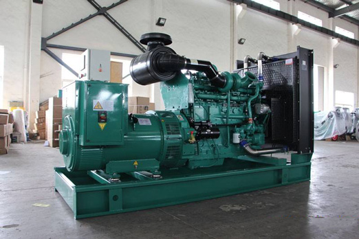 阳东320kw康明斯柴油发电车出租_COPY_COPY